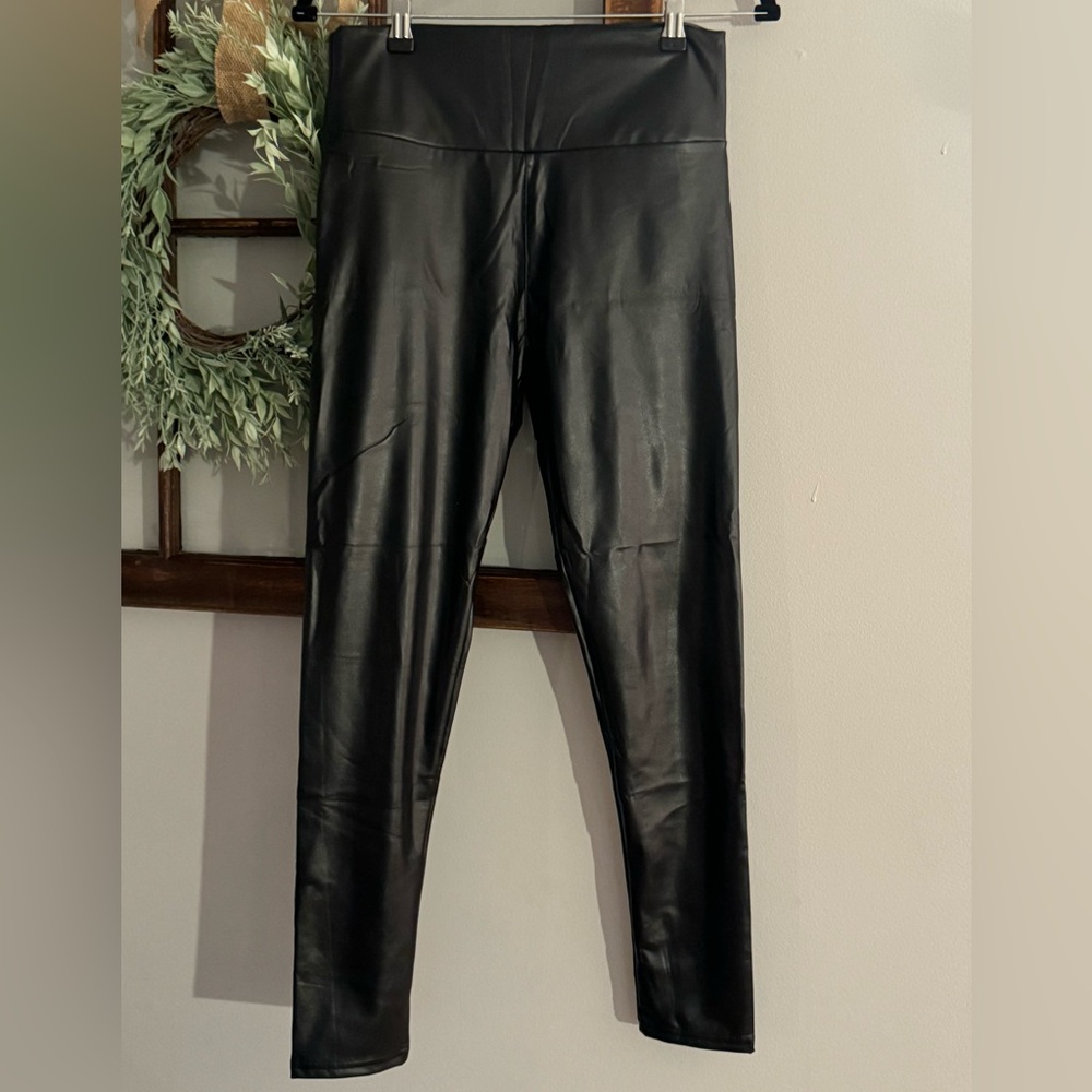 NWOT Faux Leather Leggings Booty Gal Size Medium